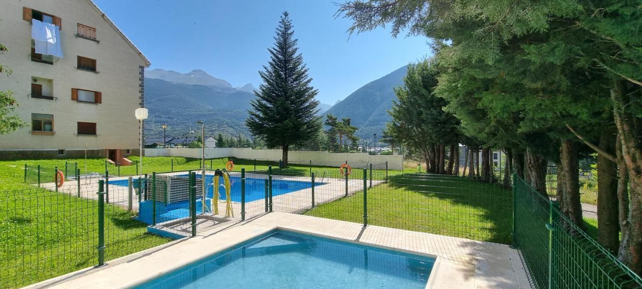 Rincon De Lierde Apartment Villanua Exterior photo